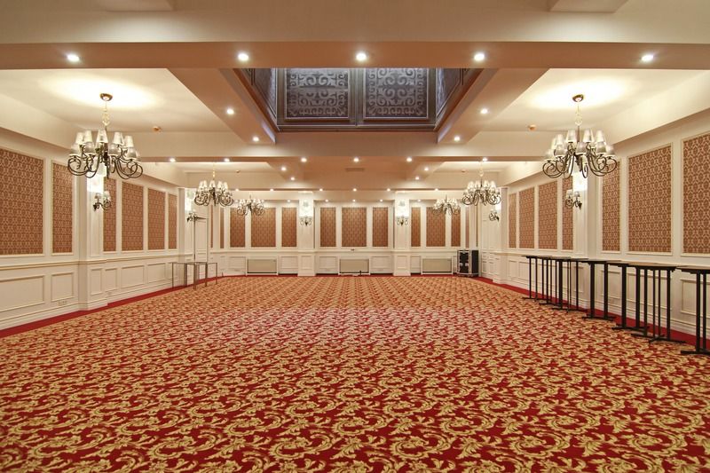 Orion Hotel Bishkek Exterior foto The ballroom at the hotel
